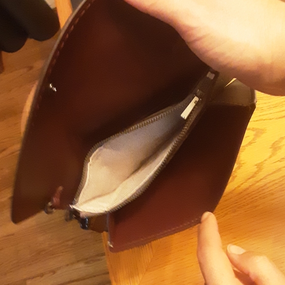 Coach Glove Tanned Leather Wristlet Crossbody - Picture 5 of 6